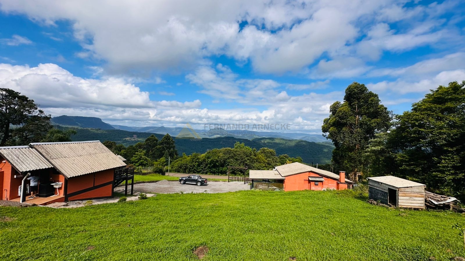 Fazenda à venda com 3 quartos, 15540m² - Foto 1