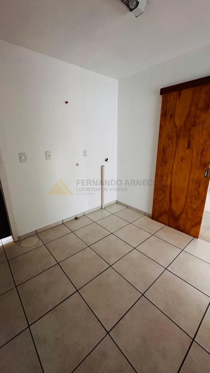 Casa à venda com 2 quartos, 95m² - Foto 13